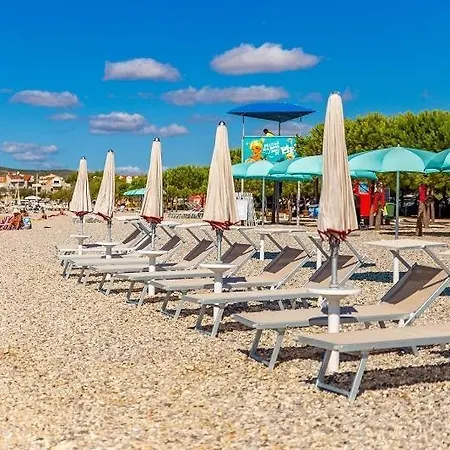Appartement In With Sea View, Balcony, Air Conditioning, Wi-fi Vodice