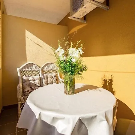 Appartement In With Sea View, Balcony, Air Conditioning, Wi-fi *